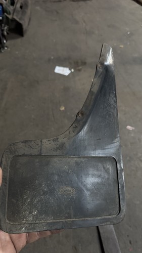 Ford escort mudflap - mk, 2