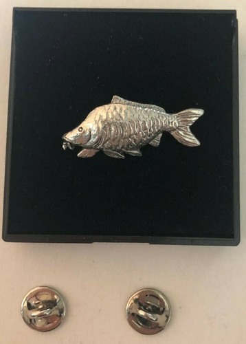 Mirror carp fish - pin, badge