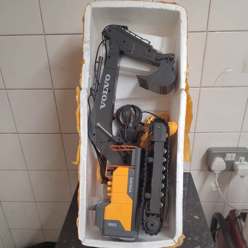 Large volvo remote - large,