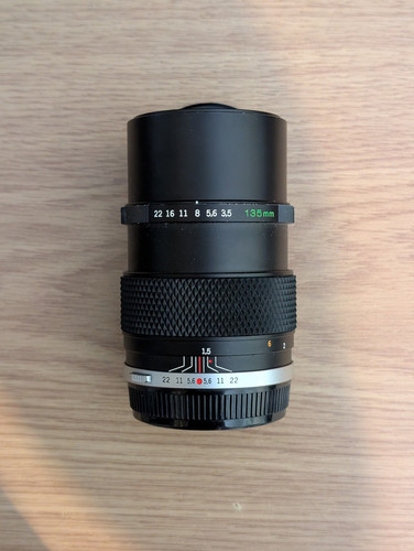 Olympus zuiko auto 135 mm - e.,