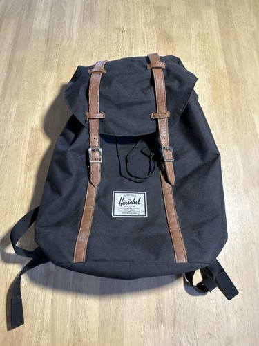 Herschel retreat black unisex