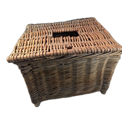 Fishing basket creel vintage - creel,