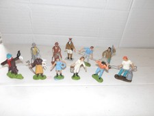 BRITAINS / HERALD 1.32 FARM ACCESSORIES 9 FARM WORKERS,MILKMAN, & A SCARECROW.