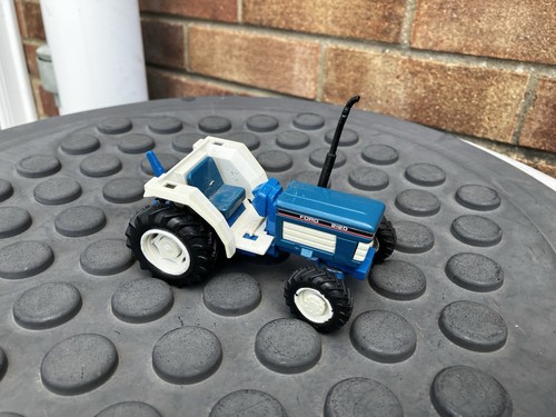 Britains ford 2120 tractor - ford,