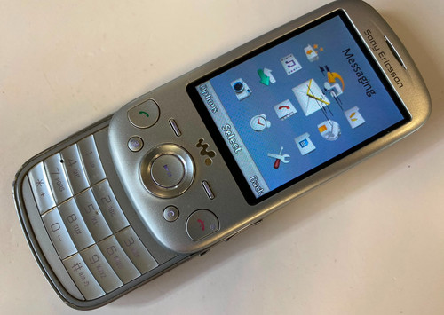 Sony ericsson w20i zylo - w20i,