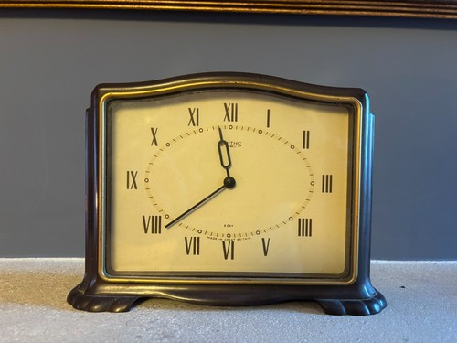 Bakelite smiths jewel - jewel, day