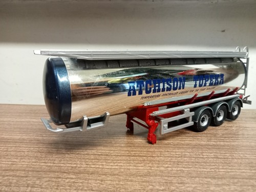 Corgi modern truck - corgi,