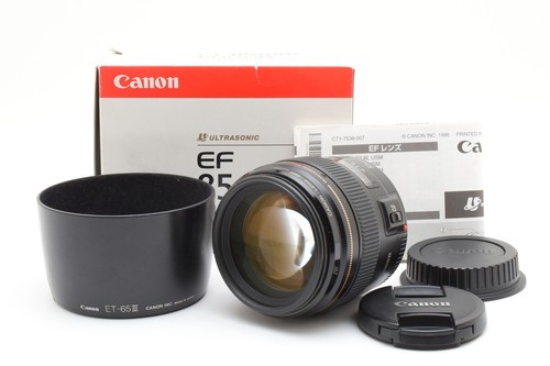 Near mint box hood - [near, canon