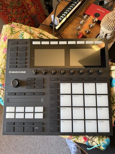Native instruments maschine - instruments,