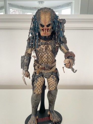 Hot toys mms233 predator - mms233, ii