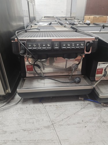 Nuova simonelli coffee machine - nuova,