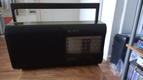 Sony icf 780l - portable, am/fm