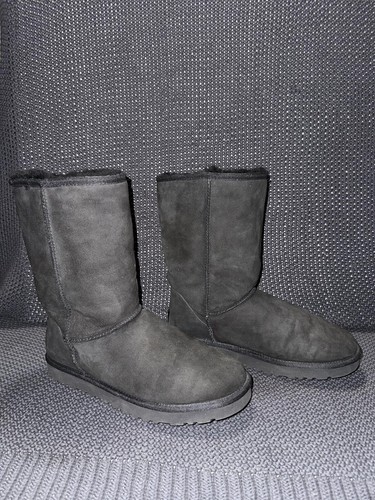 Ugg classic short - classic, suede