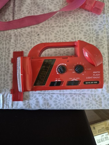 Flashlight radio red - flashlight,