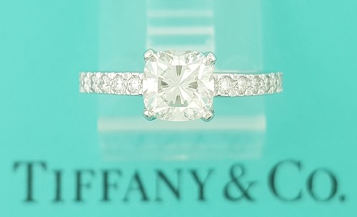 Tiffany novo cushion cut - co,