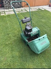 Qualcast Classic 35S Petrol Self-Propelled Mower