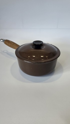 Creuset vintage cast iron - le,
