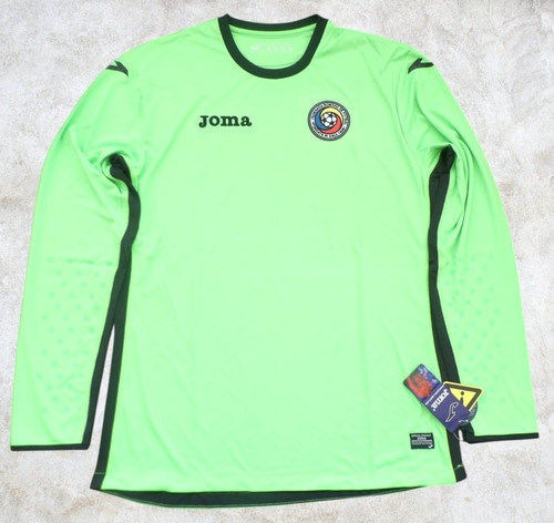 Bnwt 2xl romania - (slim,