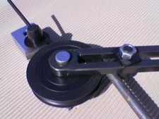 Bending tool, bending machine