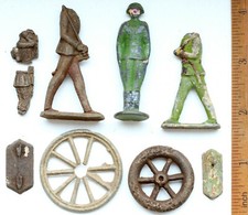 Group Of Antique Tin Miniature Toy Soldiers