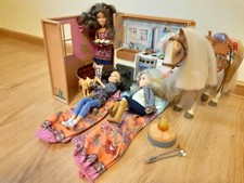 Liv Dolls, house, horse (Nutmeg) and accessories Bundle