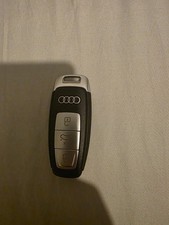 New GENUINE AUDI 3 BUTTON