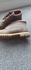 ladies timberland boots size 6 hardly worn.