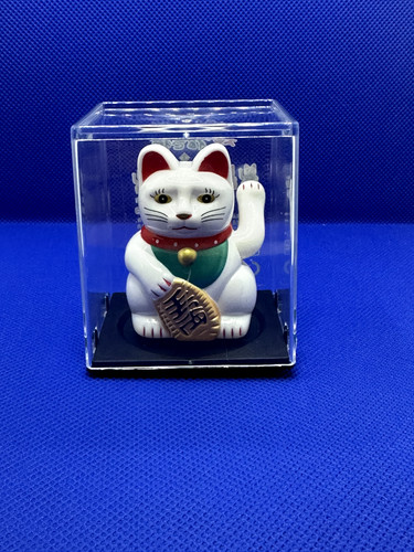 Solar-Powered招き猫Lucky