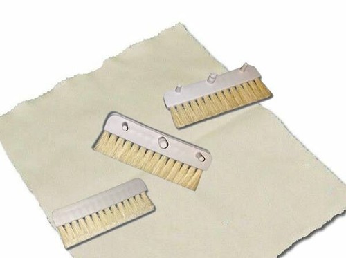 Moistening brush cloth aka - &, (aka