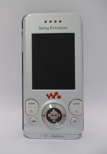 Tg1904 sony ericsson - sony,