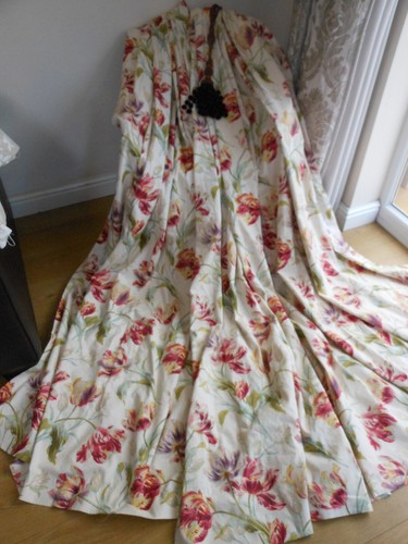 Stunning laura ashley gosford - laura,