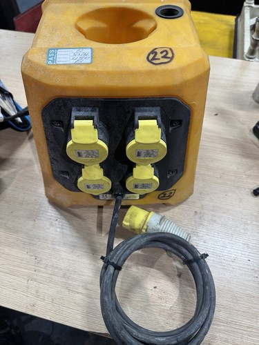 110v way splitter and - 4,
