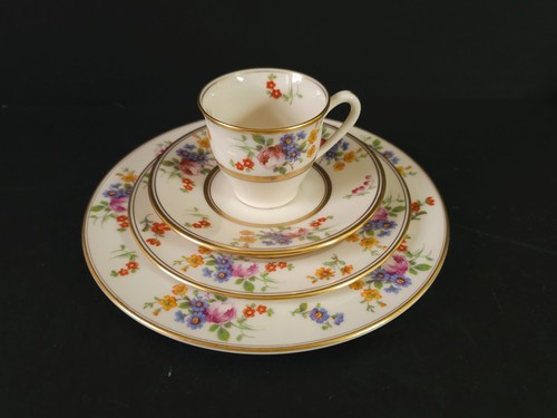 Coxon belleek fine bone china - coxon,