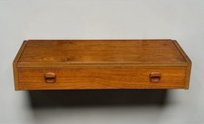 SCANDANAVIAN TEAK WALL MOUNTED