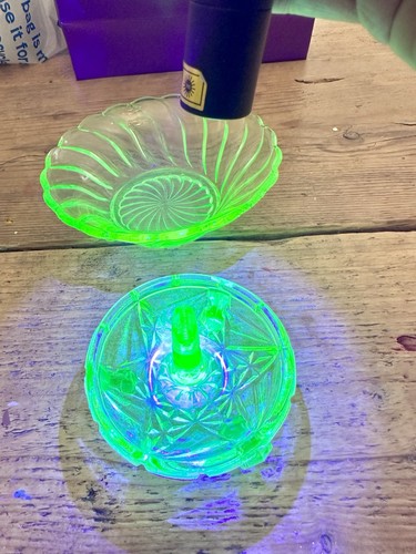 Uranium glass ring holder - uranium, and