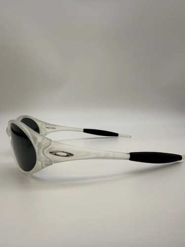 Vintage oakley straight jacket - vintage,