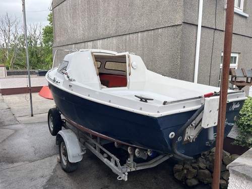 Sailfish sailing boat and - boat,