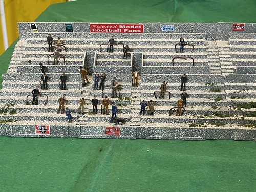Subbuteo 1940 terrace with - subbuteo.1940's,