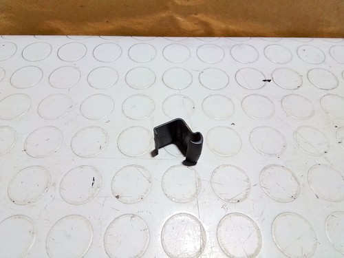 Front glass channel gasket
