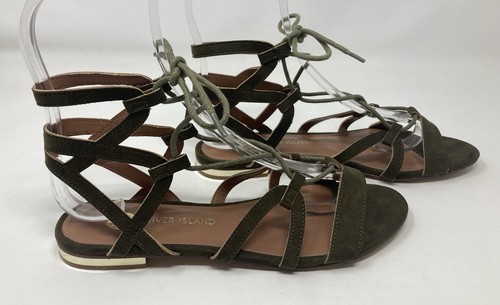 River island size - 4, green