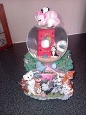 Snowglobe Disney Cats and