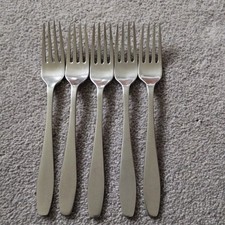 5 Old Hall Campden Dinner Table forks 19cm Robert Welch Cutlery Great Condition 