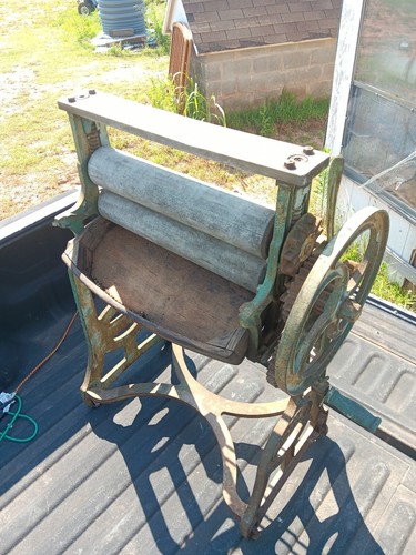 Antique cast iron - , clothes