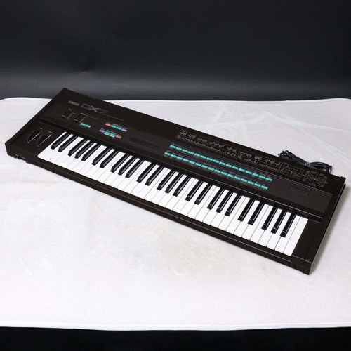 Yamaha dx7 digital synthesizer - dx7,
