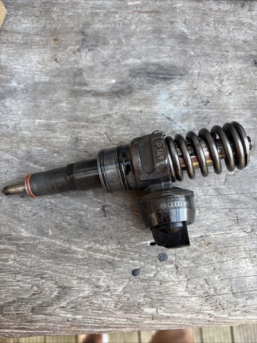 Bosch fuel injector - bosch,