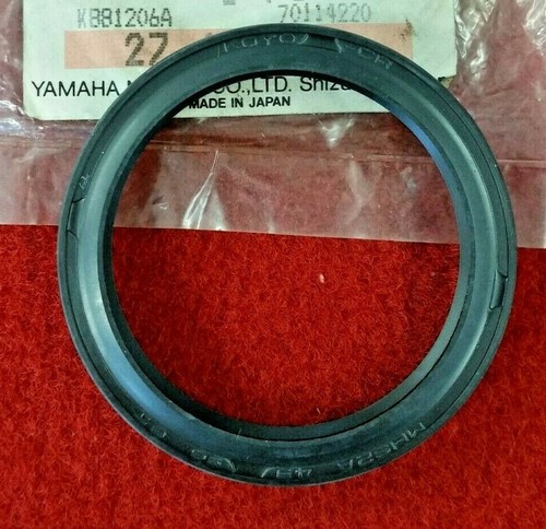 Yamaha fzr1000 front - yamaha,