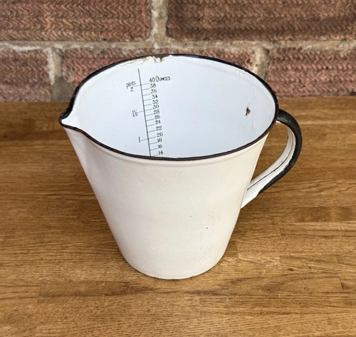 Vintage white enamel pint - white,