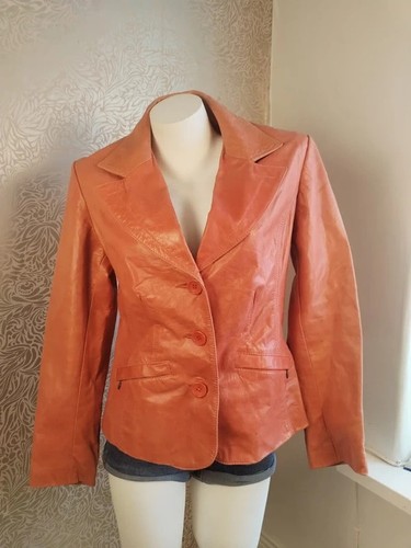 Danier real leather true - leather,