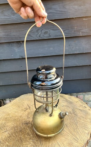 Vintage brass tilley lamp - brass,