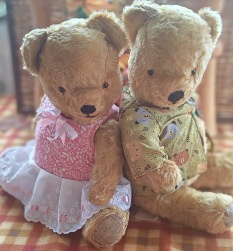 Old vintage teddy - old, bear